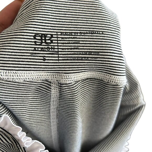 Albion Fit White Black Stripe Ruffle Fold Over Petal Crop Leggings Size S Small - Picture 8 of 12